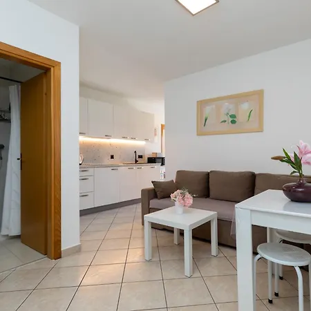 Apartment Apartments Lidija Matosevic