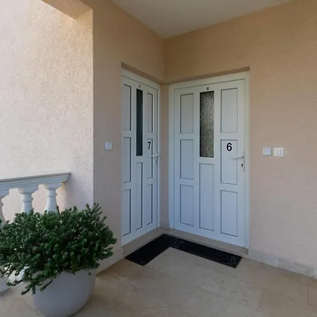 Apartment Apartments Lidija Matosevic *