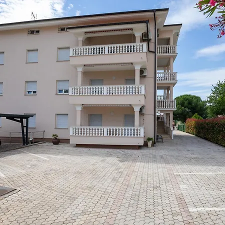 Apartment Apartments Lidija Matosevic