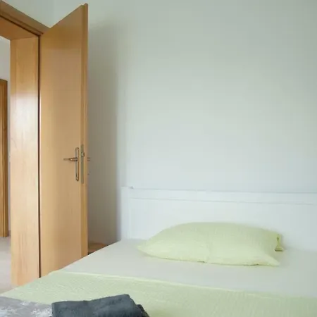 Apartments Lidija Matosevic Apartment *
