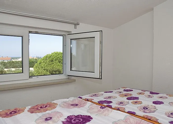 Apartments Lidija Matošević *
